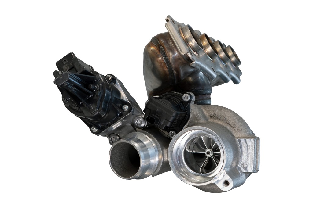 Td03 Turbos n54. Dinan turbocharger.